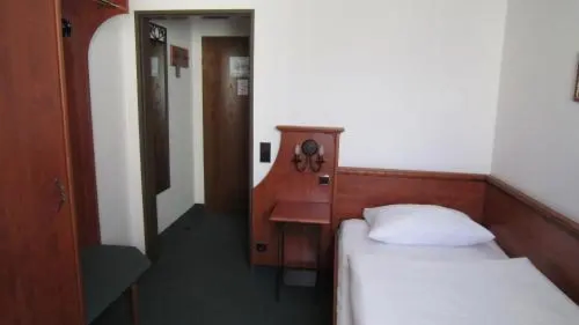 Rattenfanger Hotel Berkeler Warte