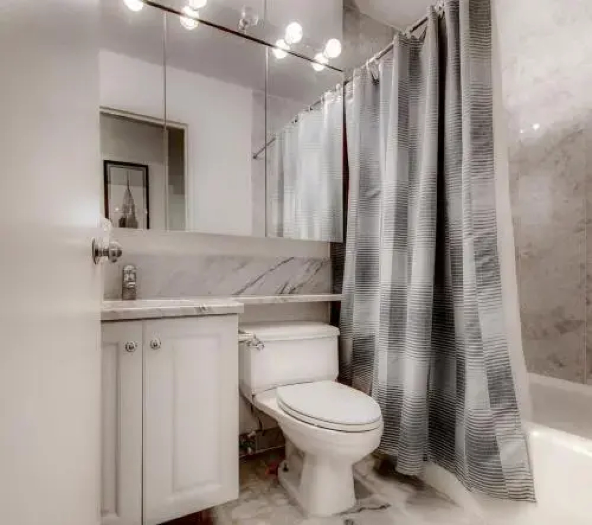 Global Luxury Suites At Symphony House