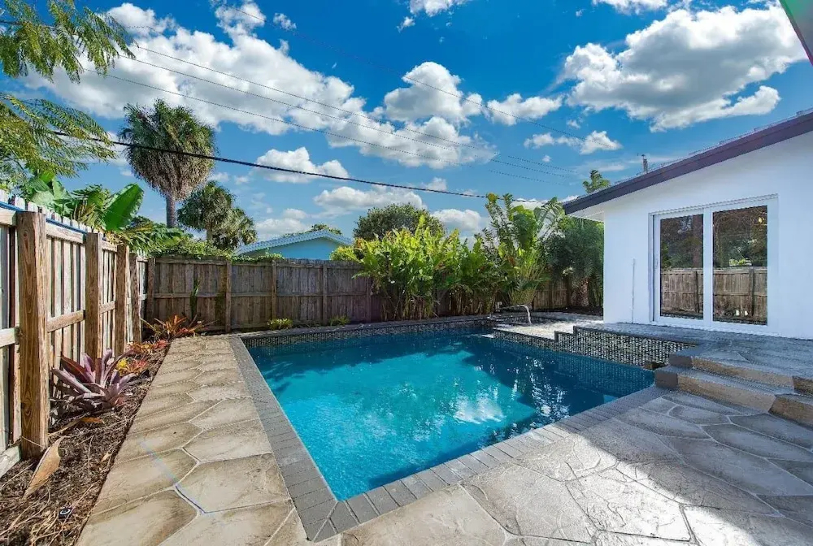 Affinity Oasis - Heated Private Pool, Beach, Cafes 1 Mile Away