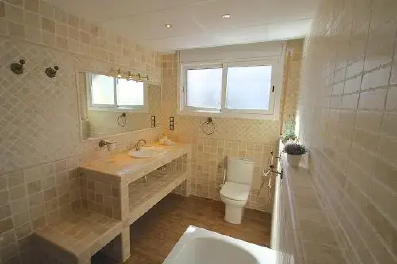 ARENDA Villa Flandes Pino Alto