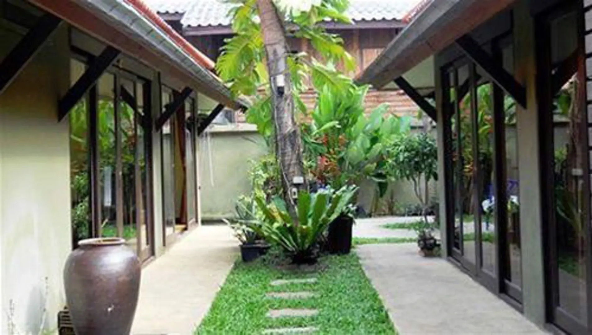 Kluay Mai Bungalow Beach