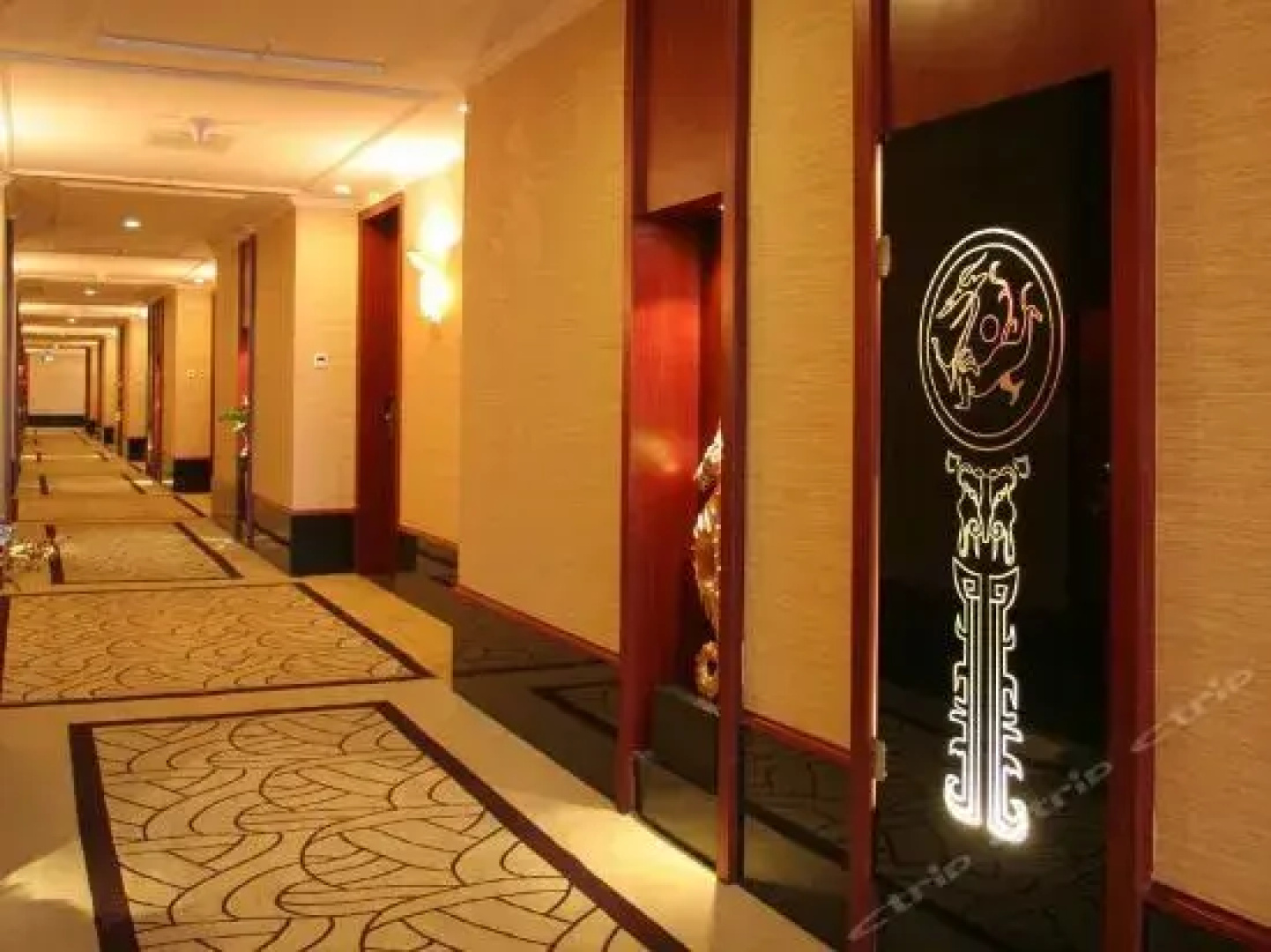 Tongxiang Zhouquan Yuanshun Hotel
