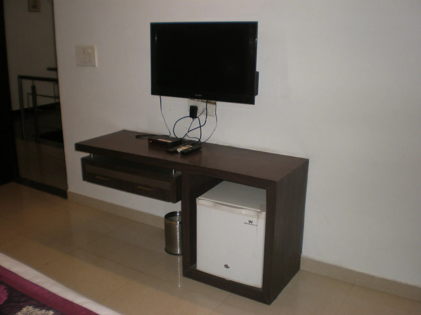 OYO 8627 Hotel Space