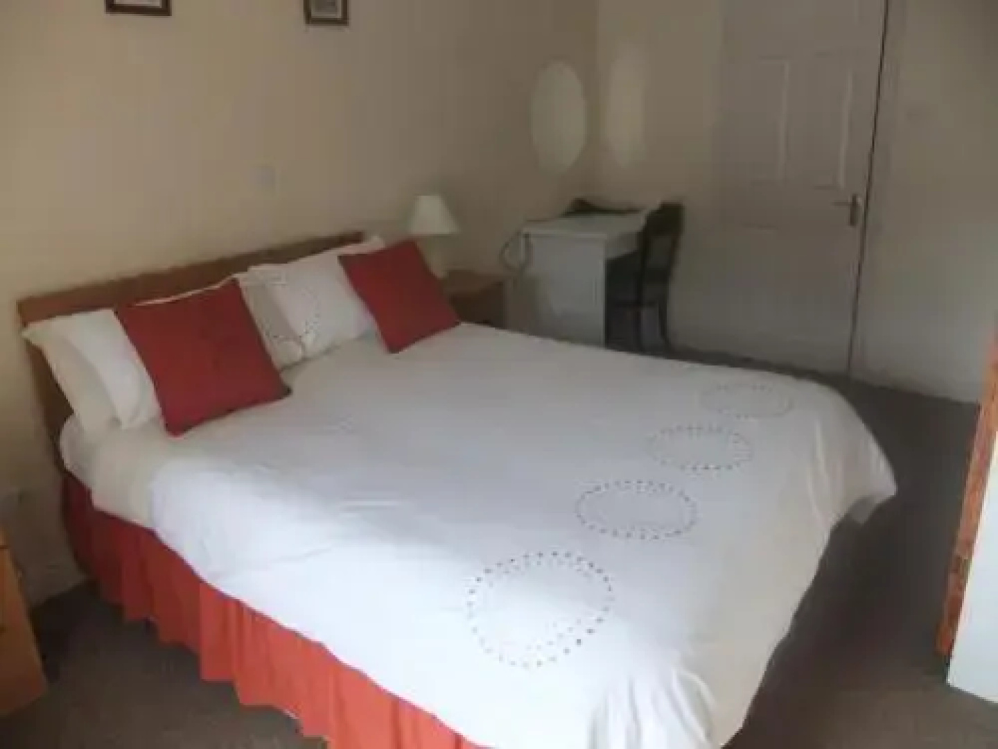 Sraid Eoin House