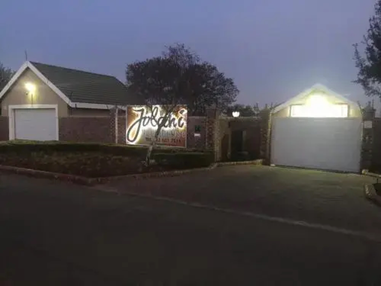 Jolani Guest House