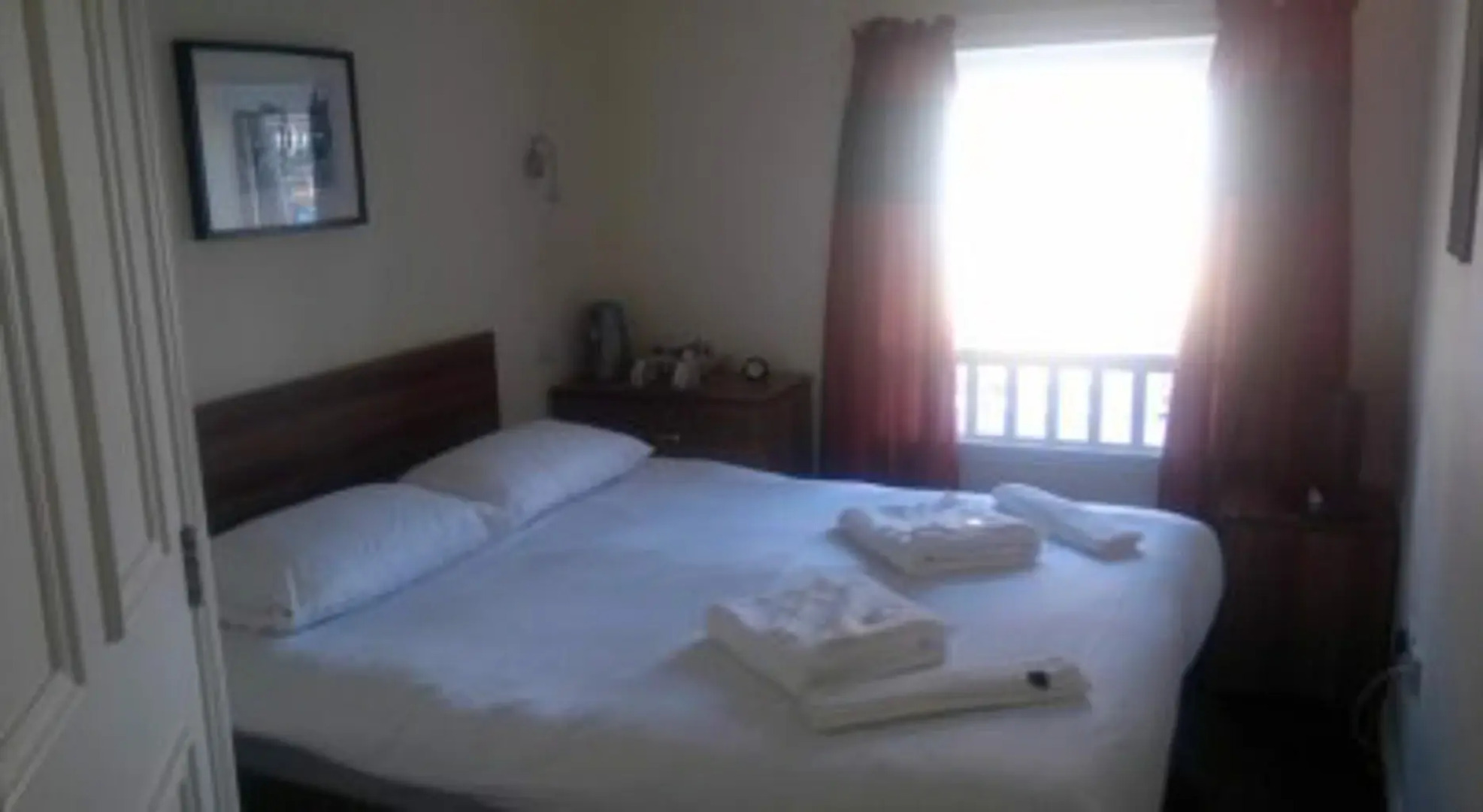 Abbots House Hotel - B&B