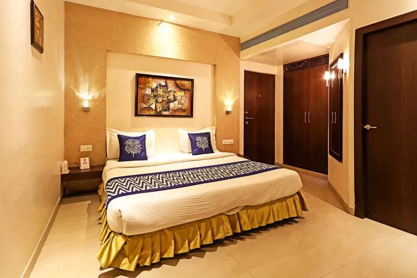 East Lite Hotel