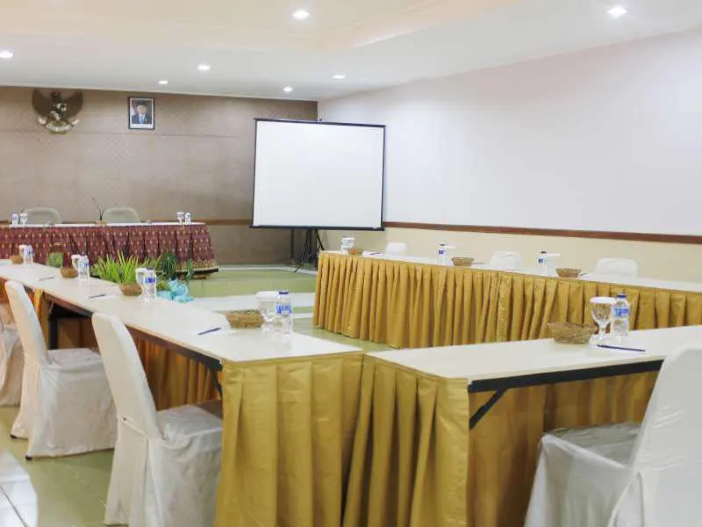 Indra Djaya Hotel