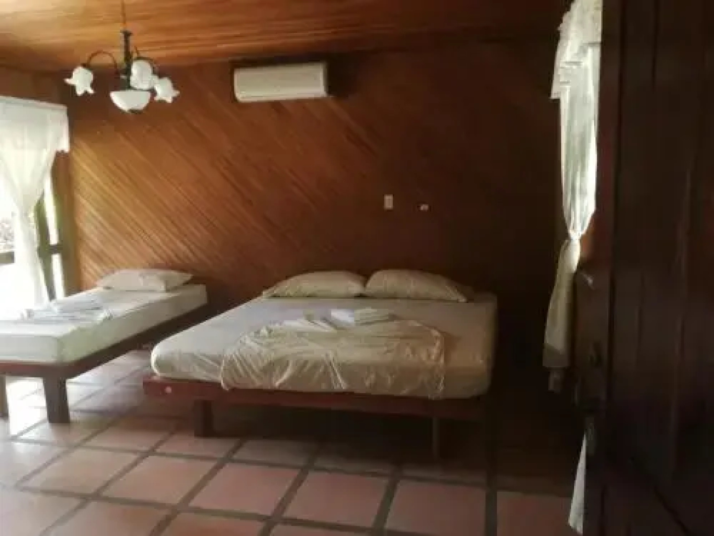 Lapas Rojas Lodge