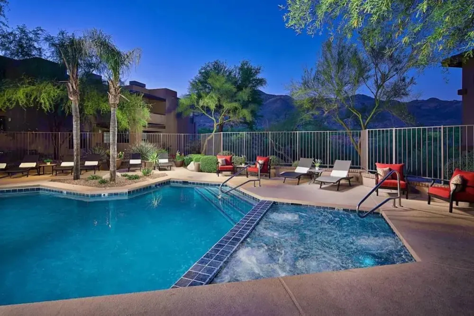 The Greens and Ventana Canyon 3115E