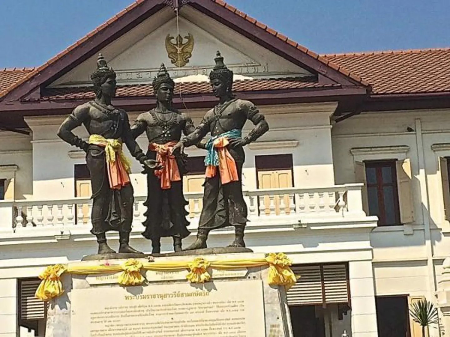 Luxury Chiang Mai Old City Town House