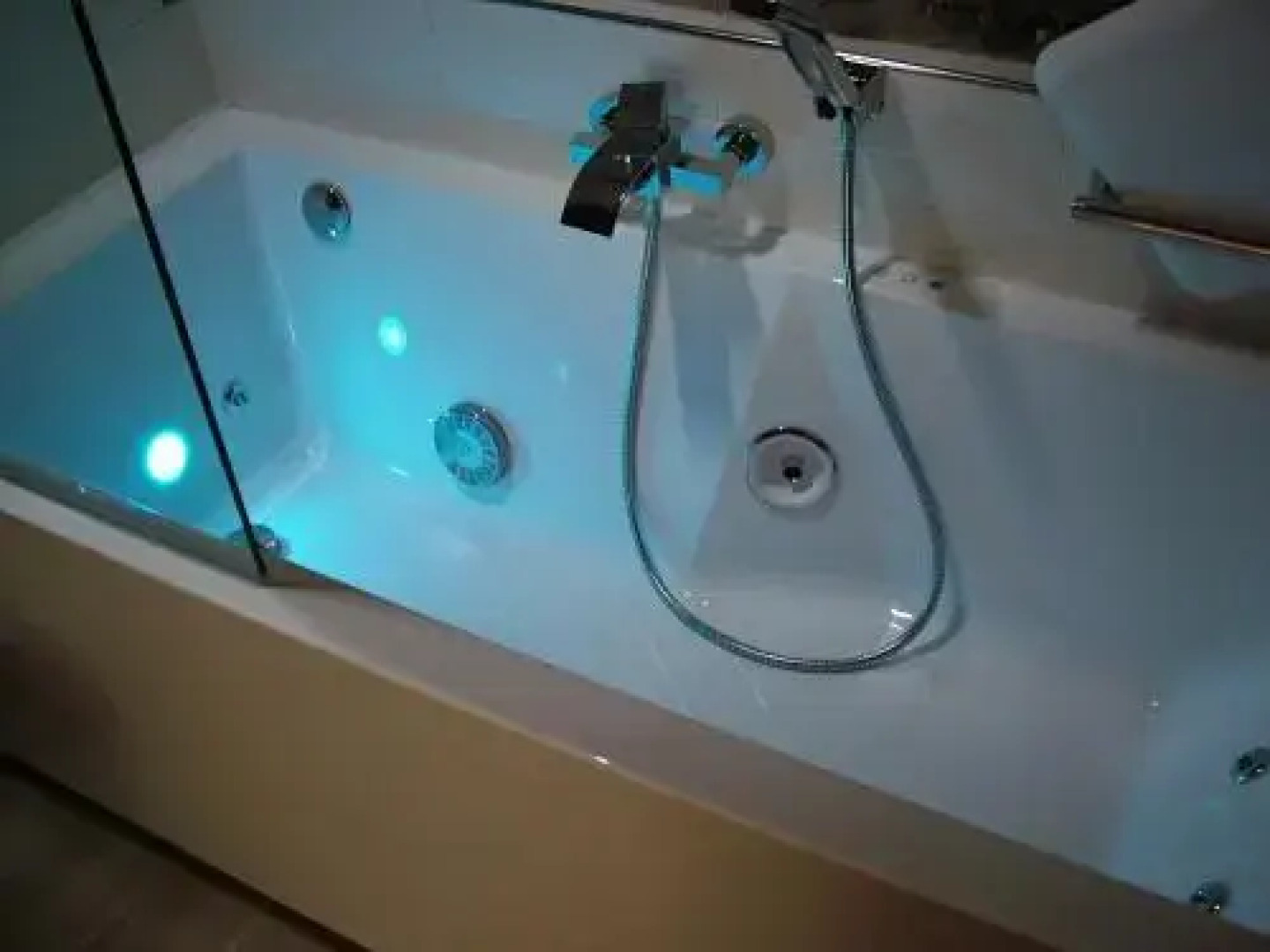 Il Noce alla Finestra