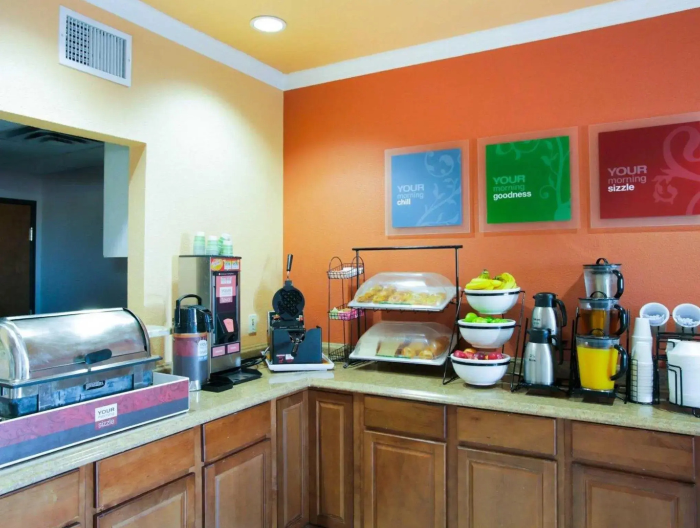 Rodeway Inn & Suites