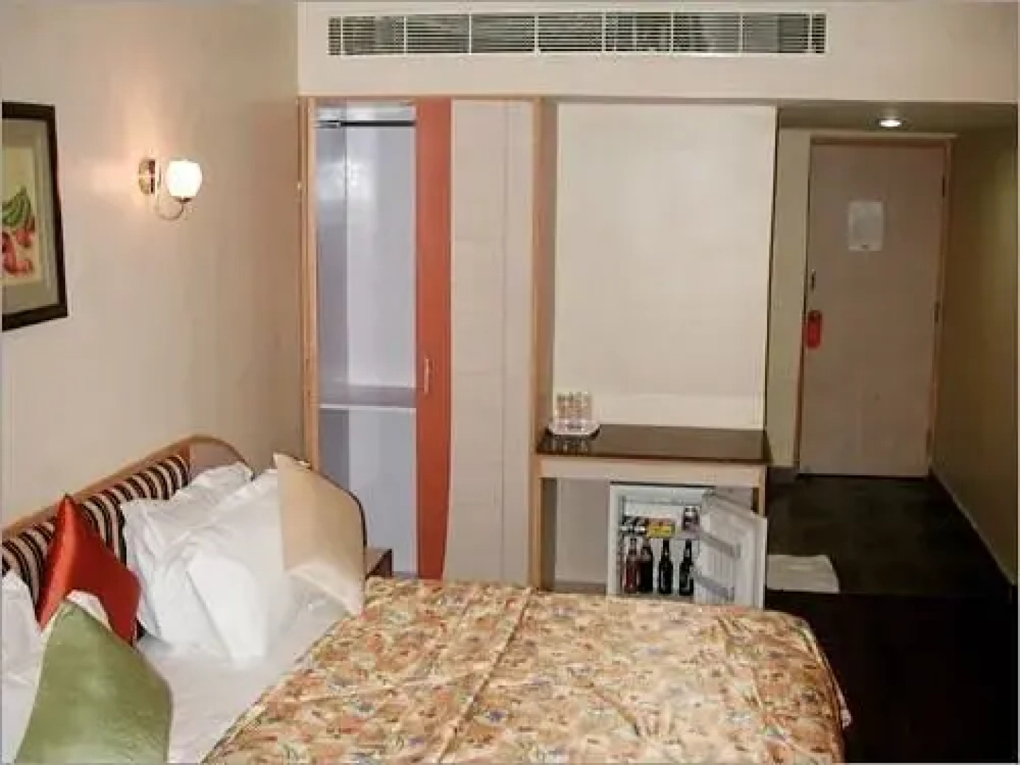 OYO Premium Paradise Secunderabad