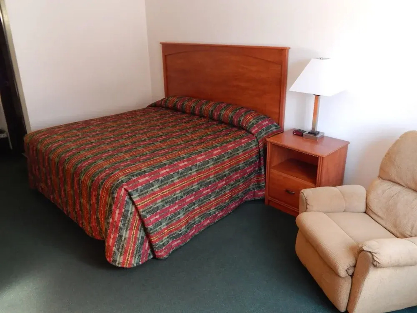 Carrington Inn & Suites