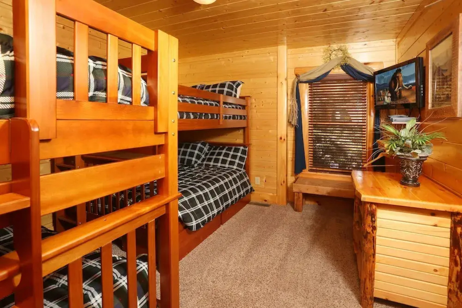 of Relaxation 9 Br cabin by RedAwning
