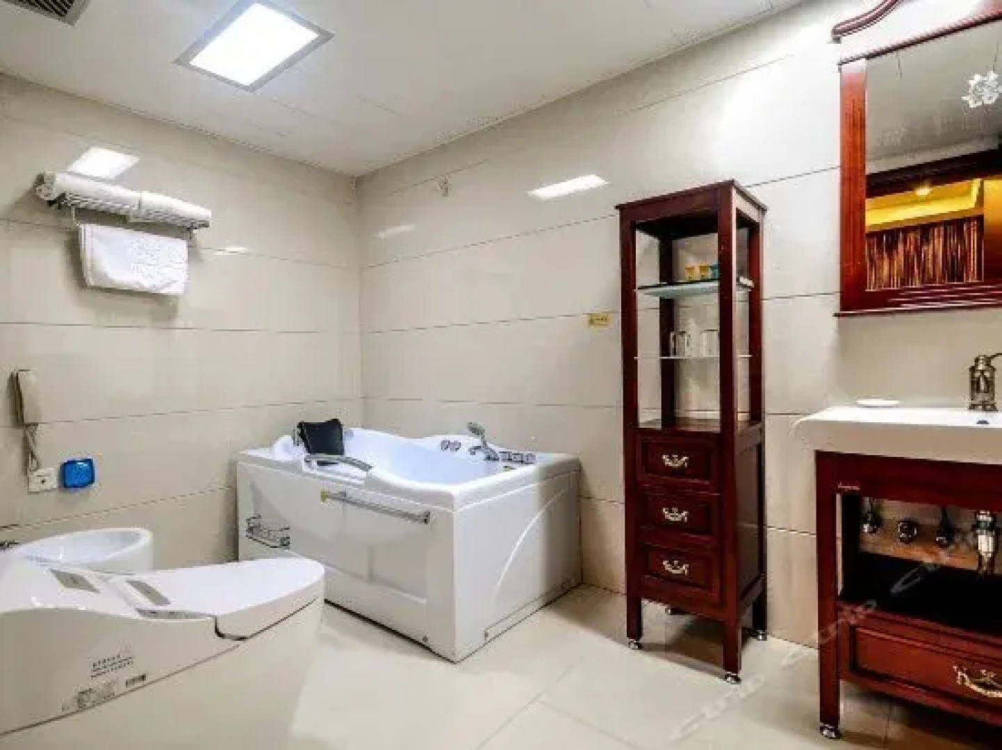 Haisheng Garden Hotel