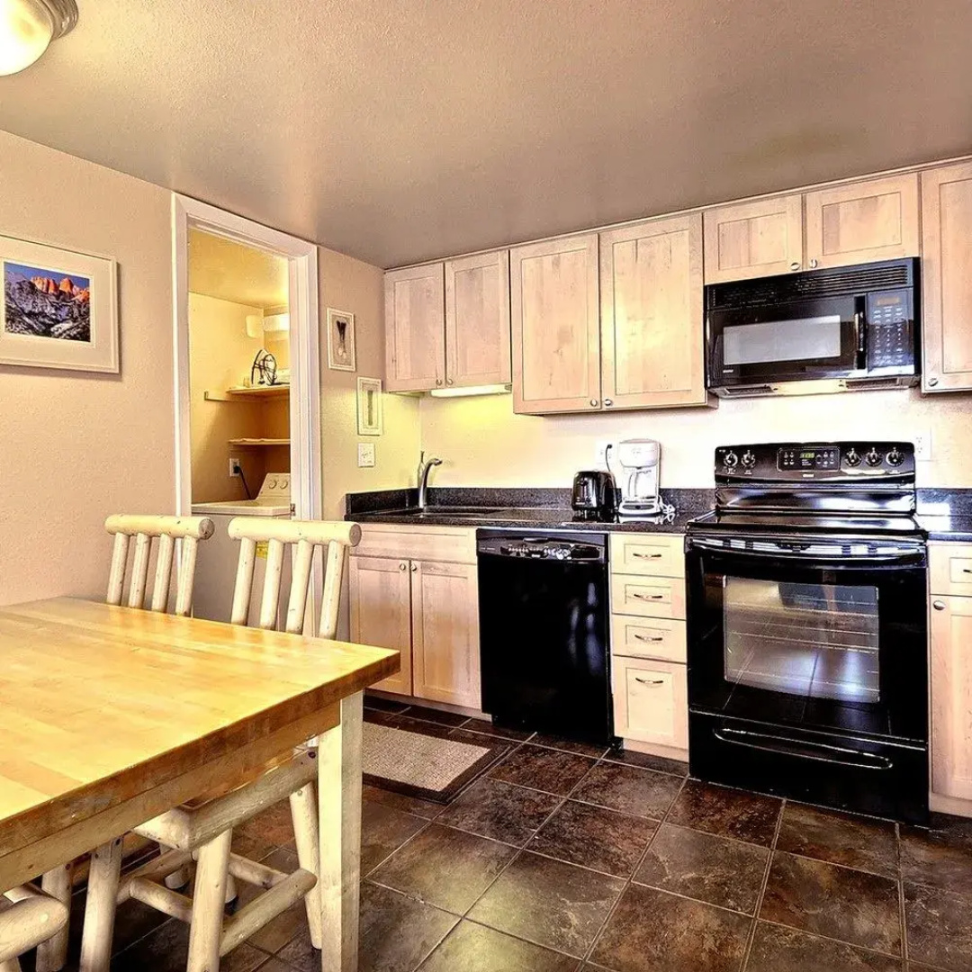 Abode at Red Pine
