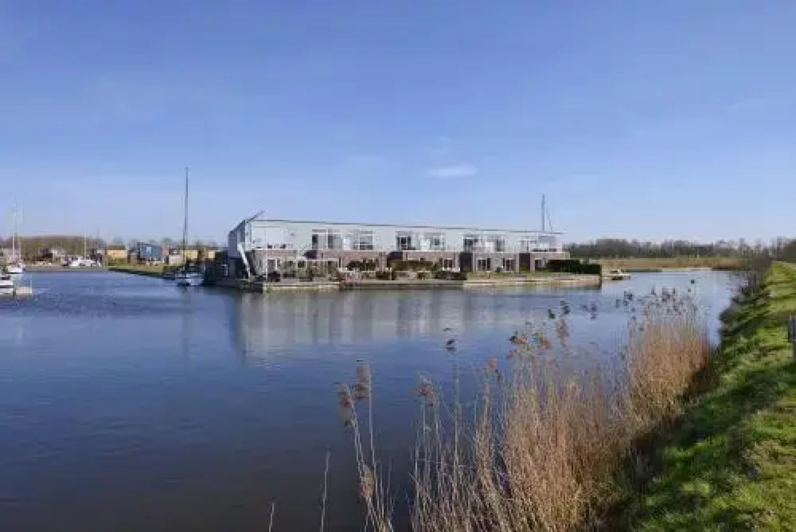 Nautic Rentals - Marinapark Oude-Tonge