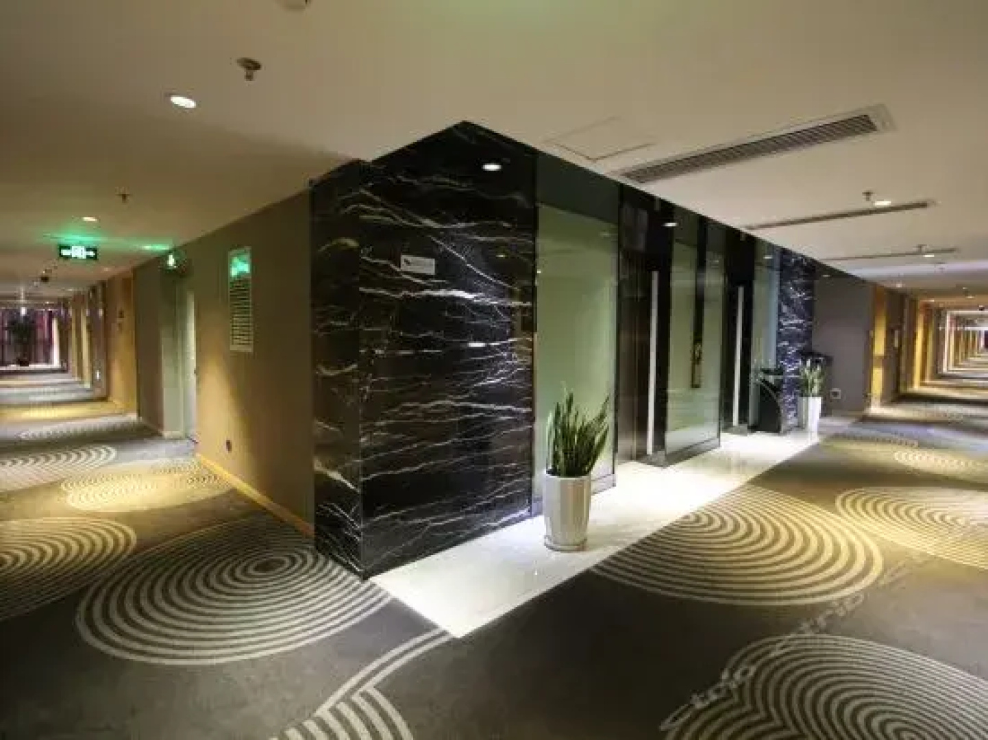 Kings Land Hotel Shunde
