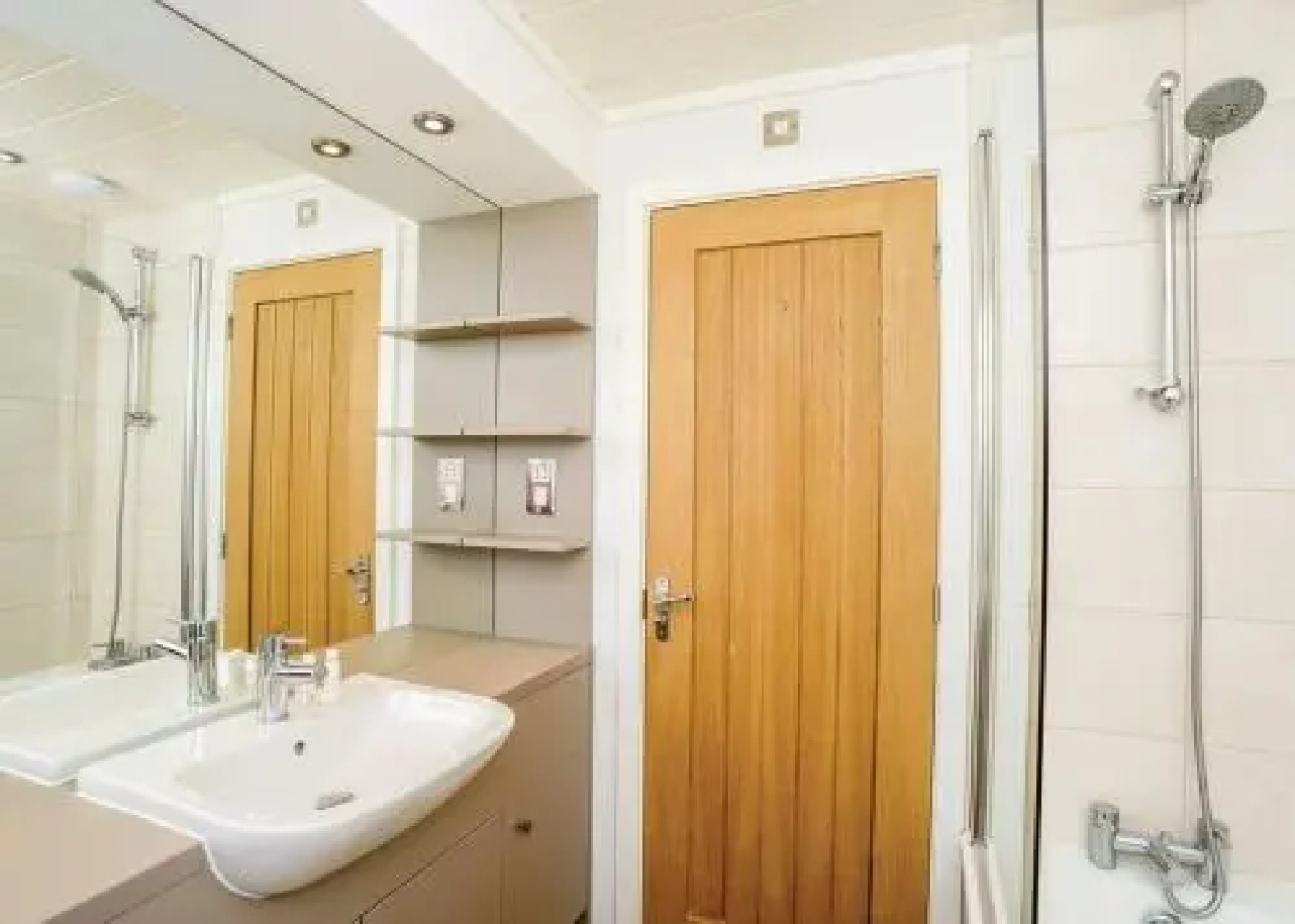 Woodside Lodge Retreats