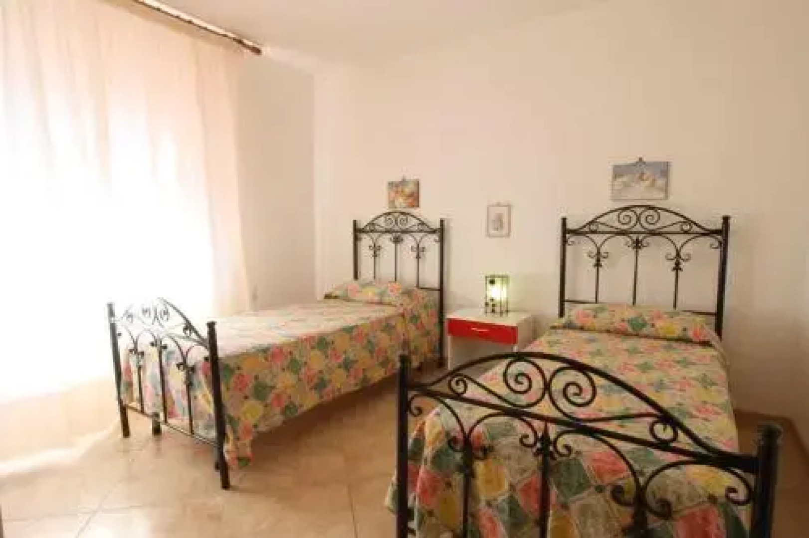 Cotriero Pineta White House