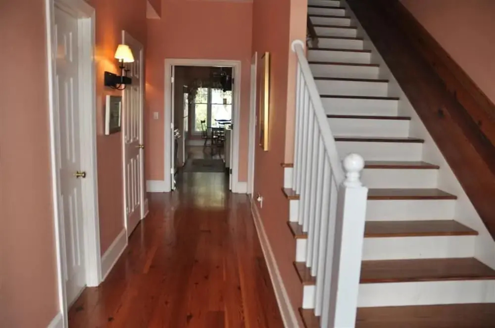 165 Giraffic Park 4 Br home by RedAwning