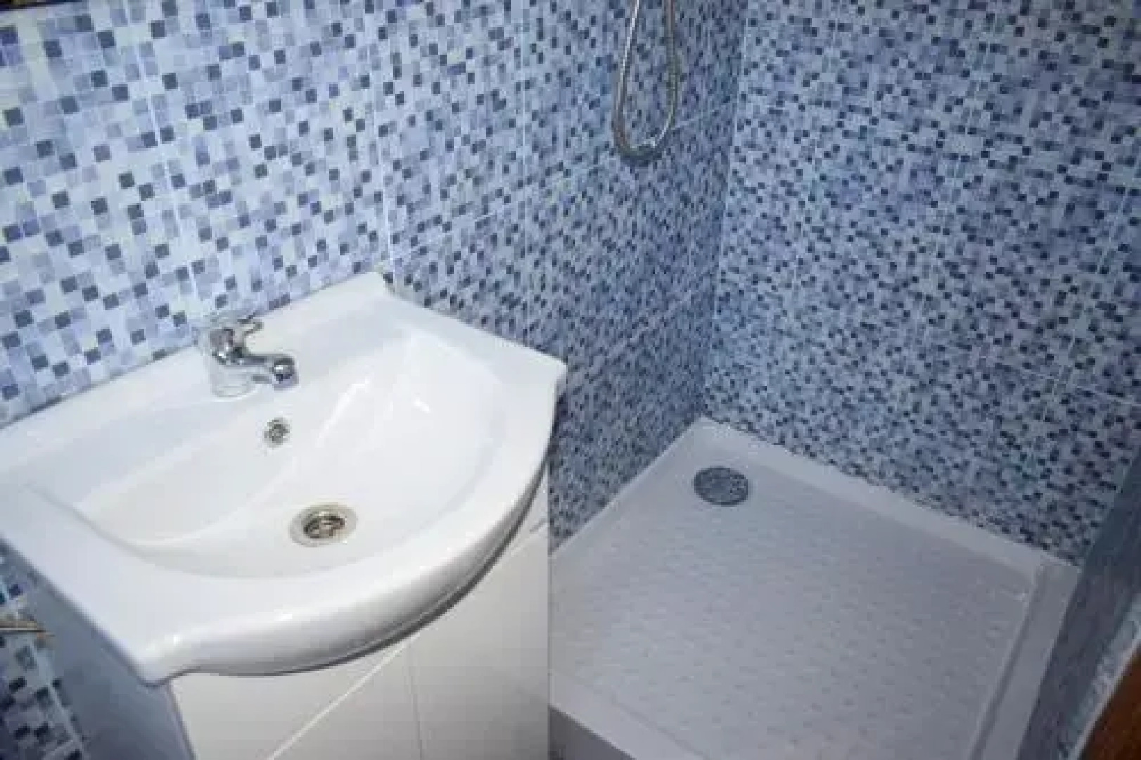 Hotel Plutitor Carpatia St. Constantin