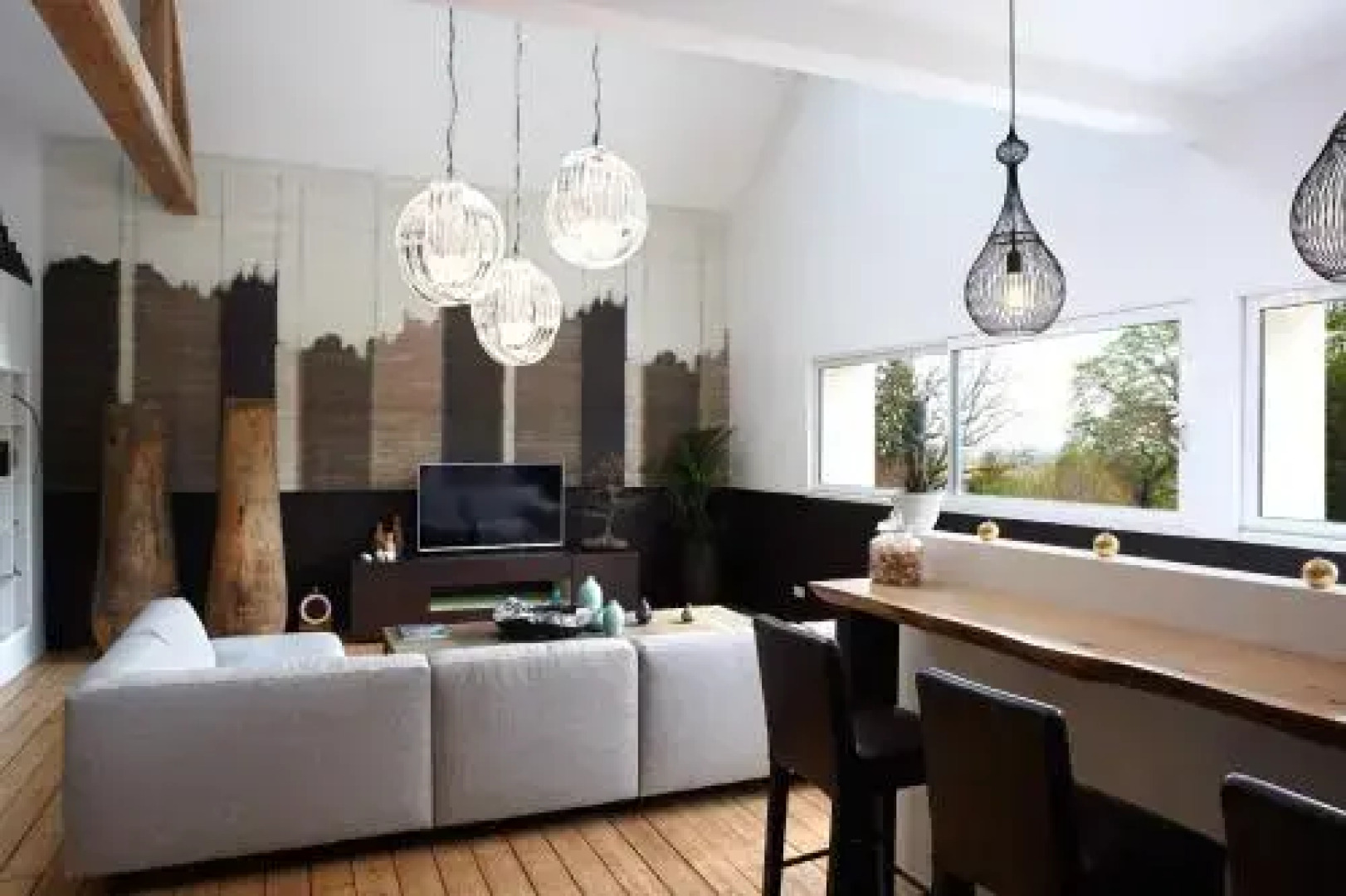 Les Bulles Dorées Art & Gallery & Spa