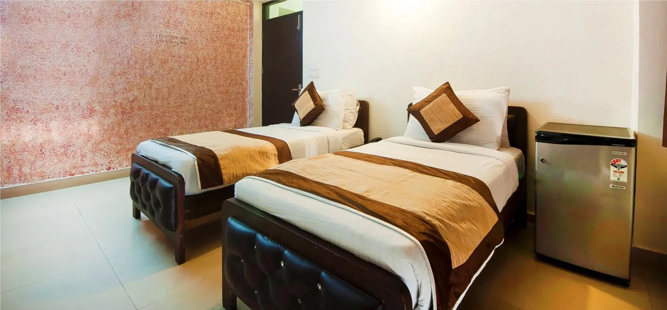 Charanpahari Hotel by OYO Rooms