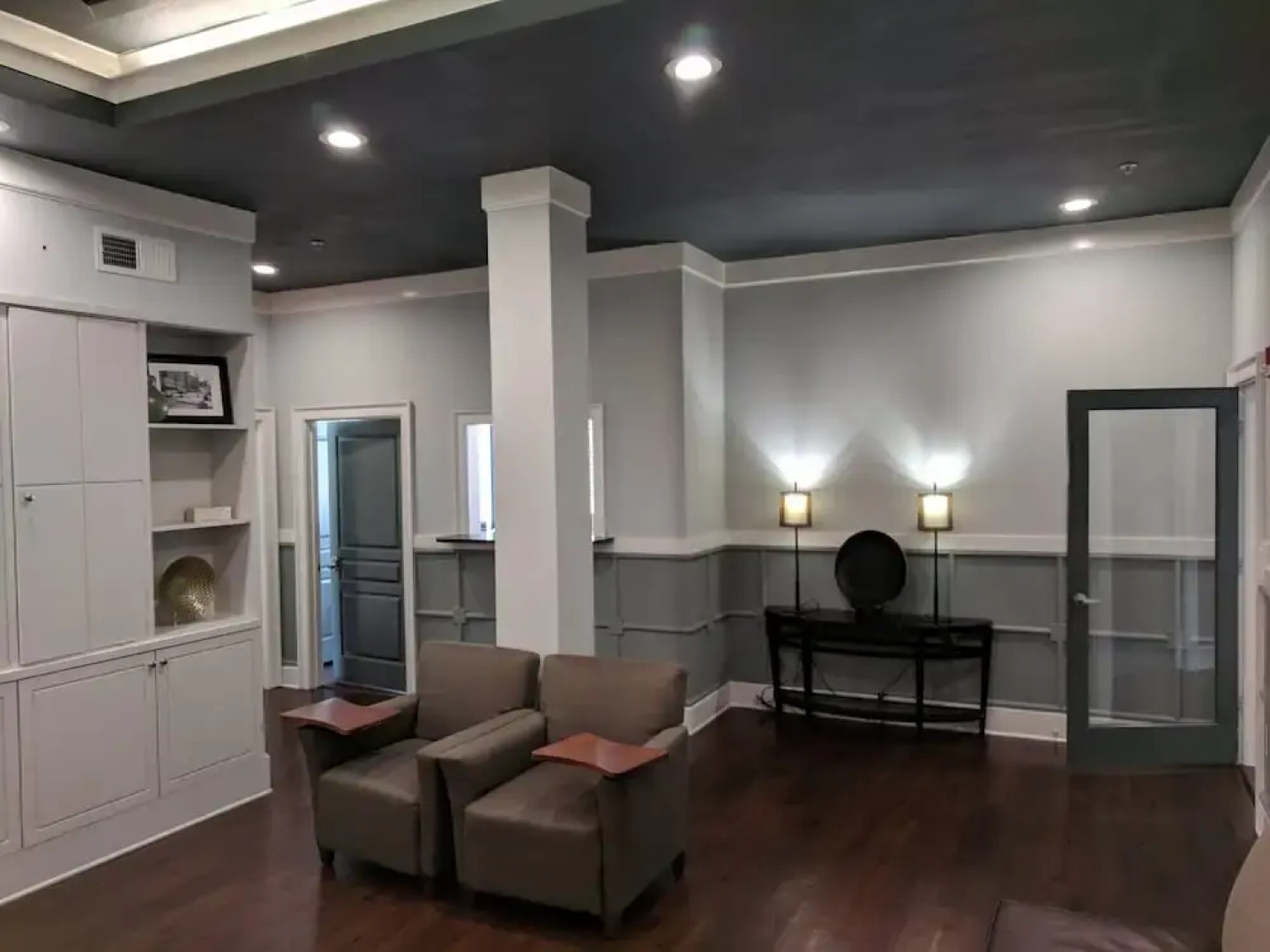 Midtown 240 By Homecomfortstay