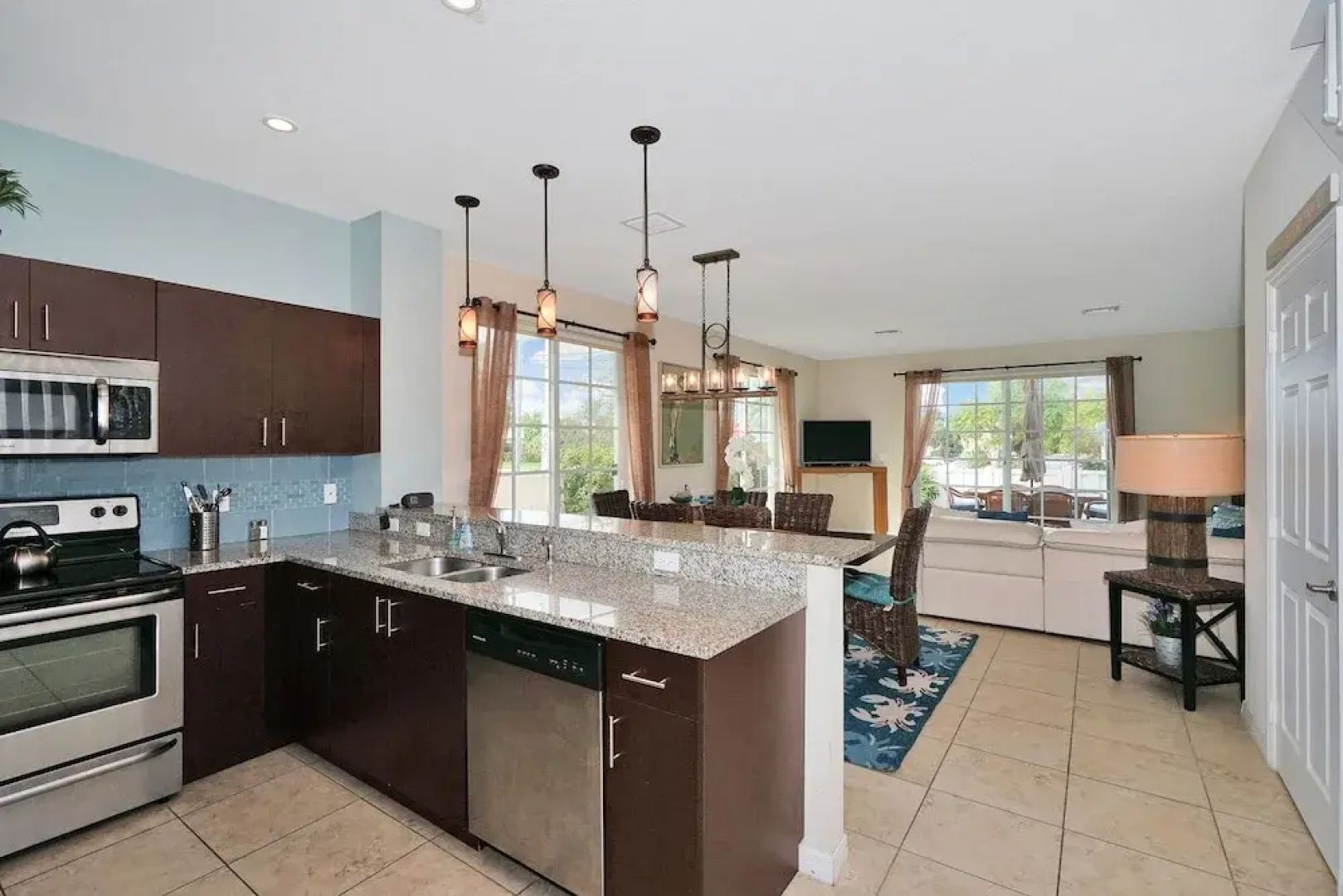 Affinity Santa Barbara - New Gated Townhome, Pool, Hot Tub