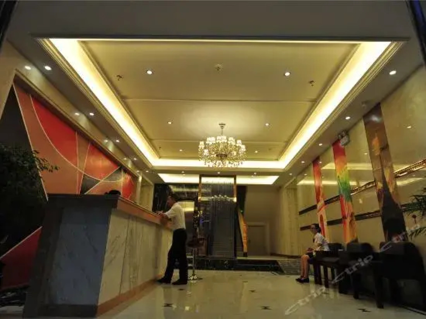 Jinhui Business Hotel CBD Yiling Square Branch