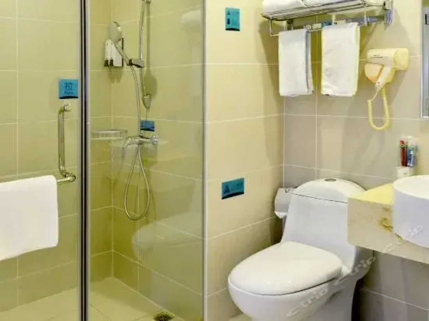 City Comfort Inn Qinzhou Walmart