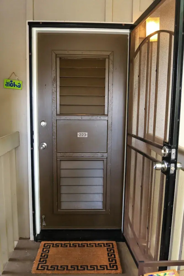 Pohailani #223 by RedAwning