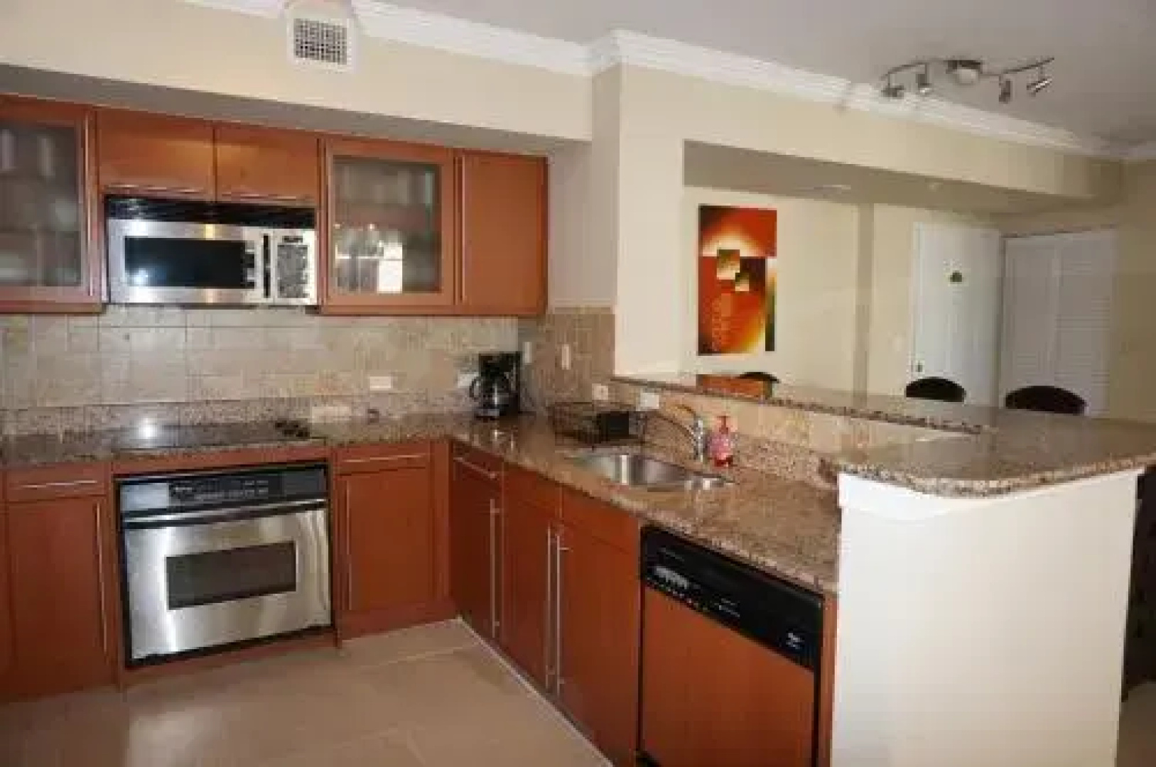 2080 Condominium On The Beach