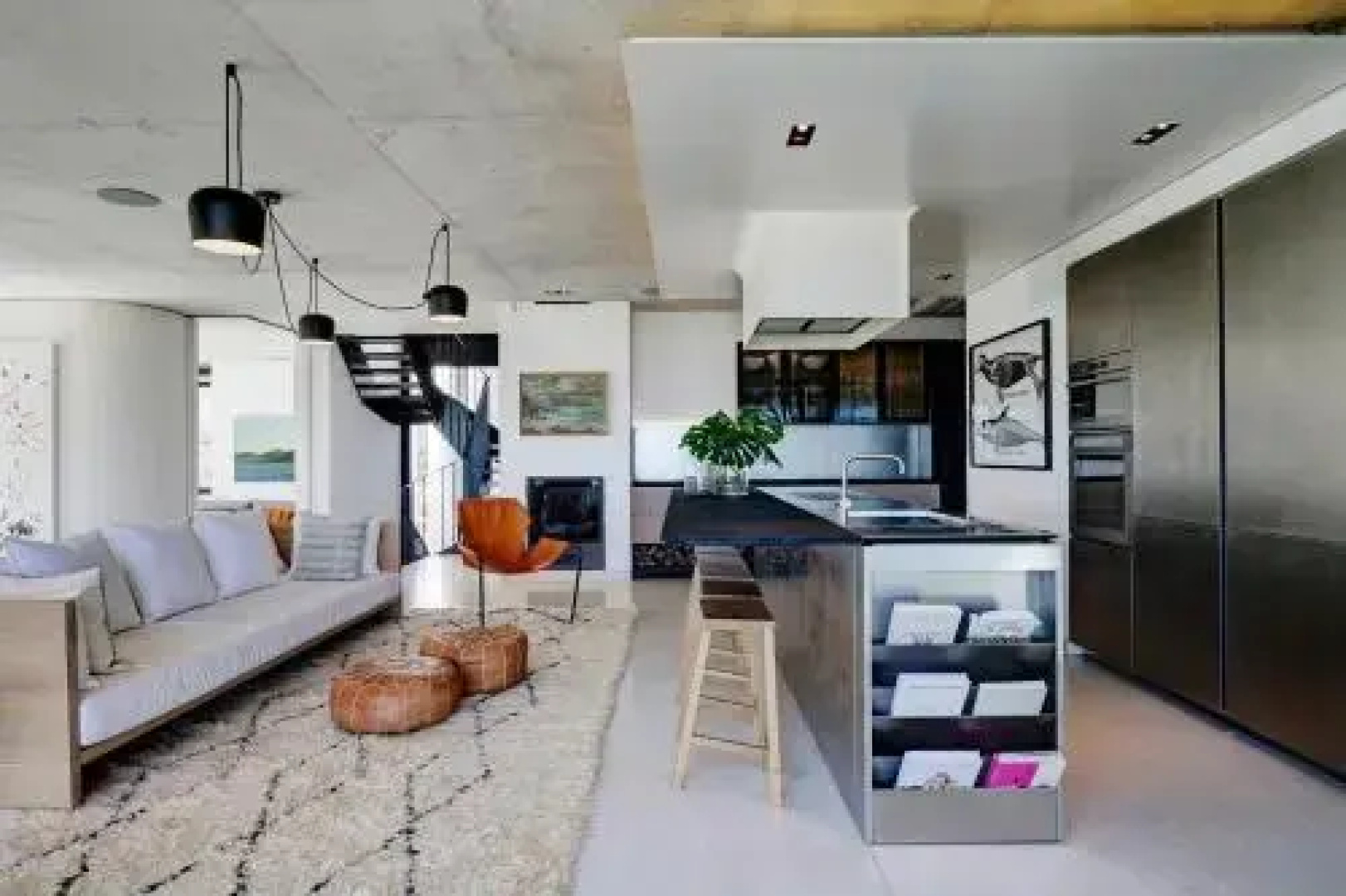 Restio River House