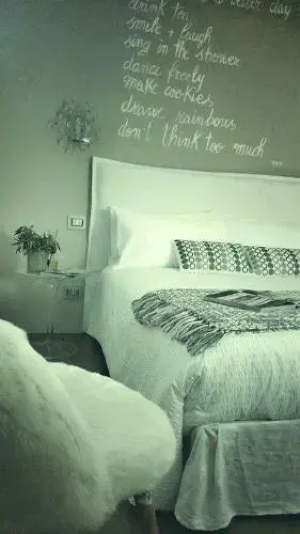B&B Home 21