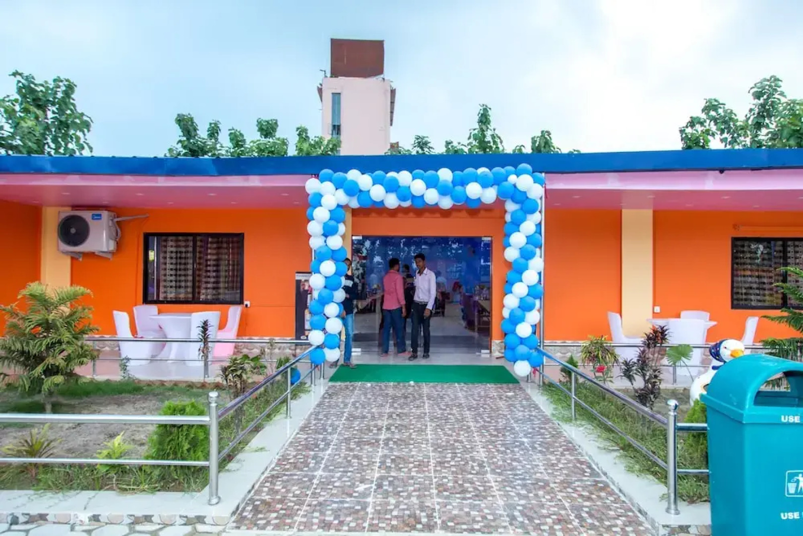 Hotel Raj Durbar & Navrang Resort