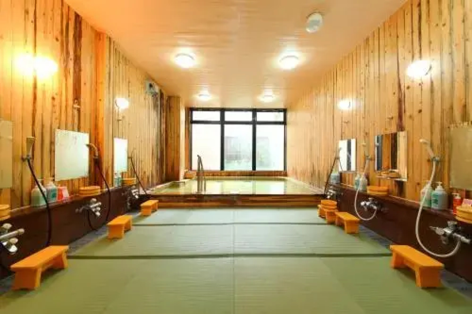Hatsuneso Shinkan