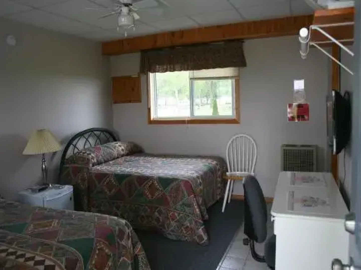 Lakeside Village Motel and Campground