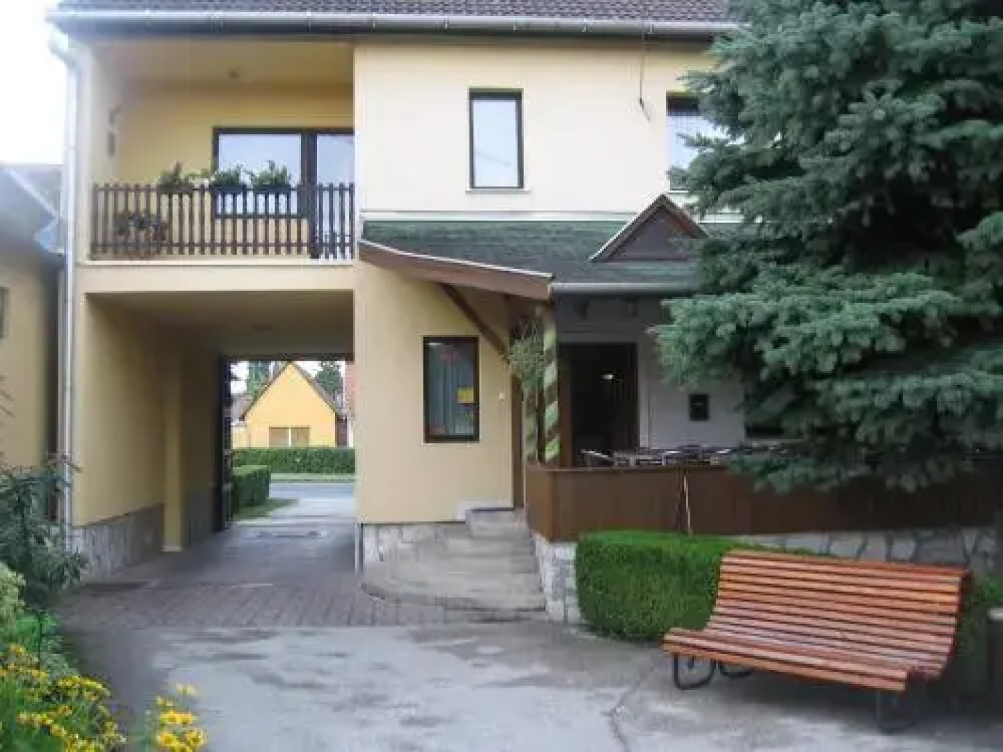 Hattyú Panzió