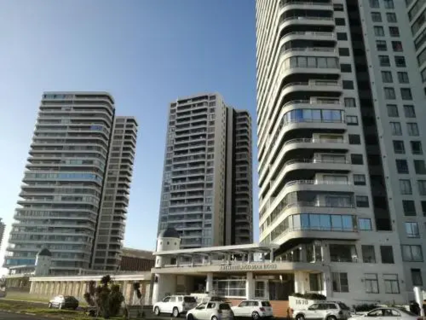 Condominio Mar Egeo, frente a la playa