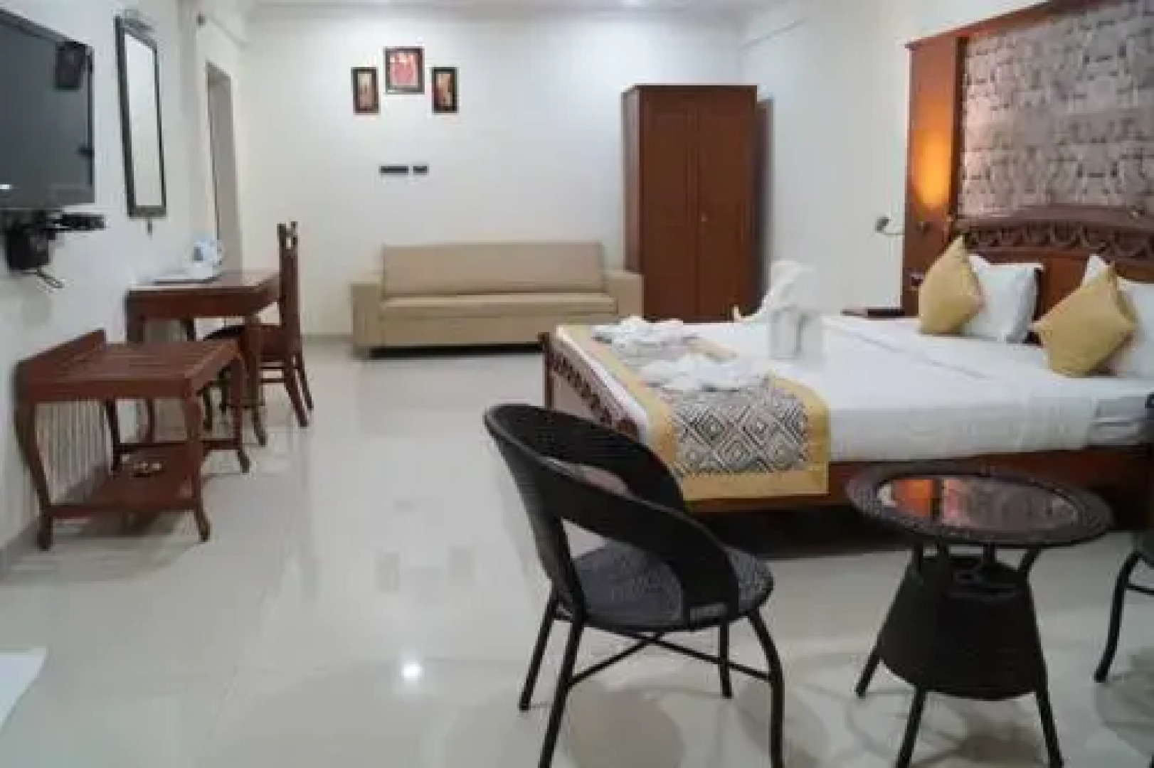 Pastina Beach Resort