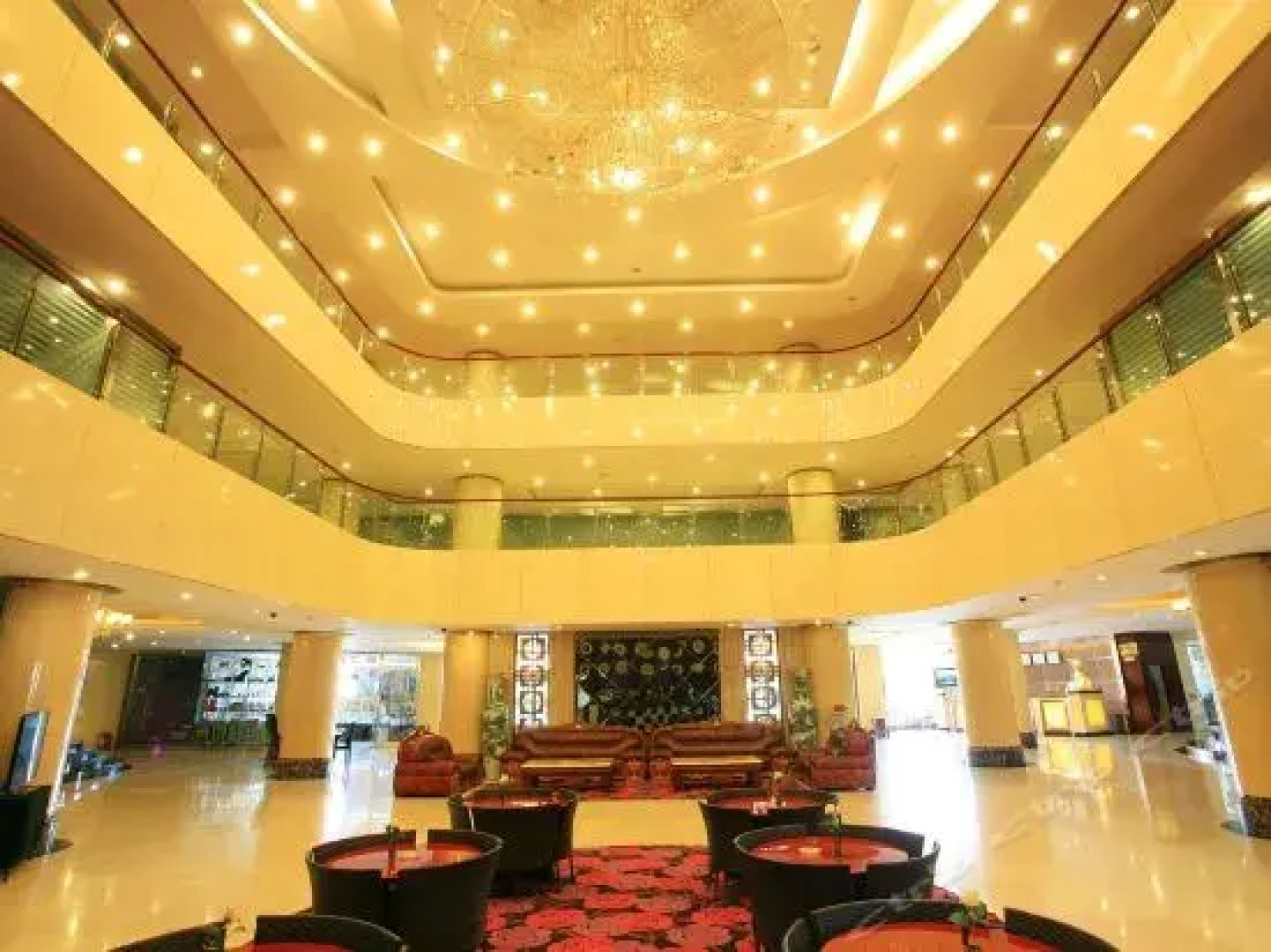 East Lake Century Hotel