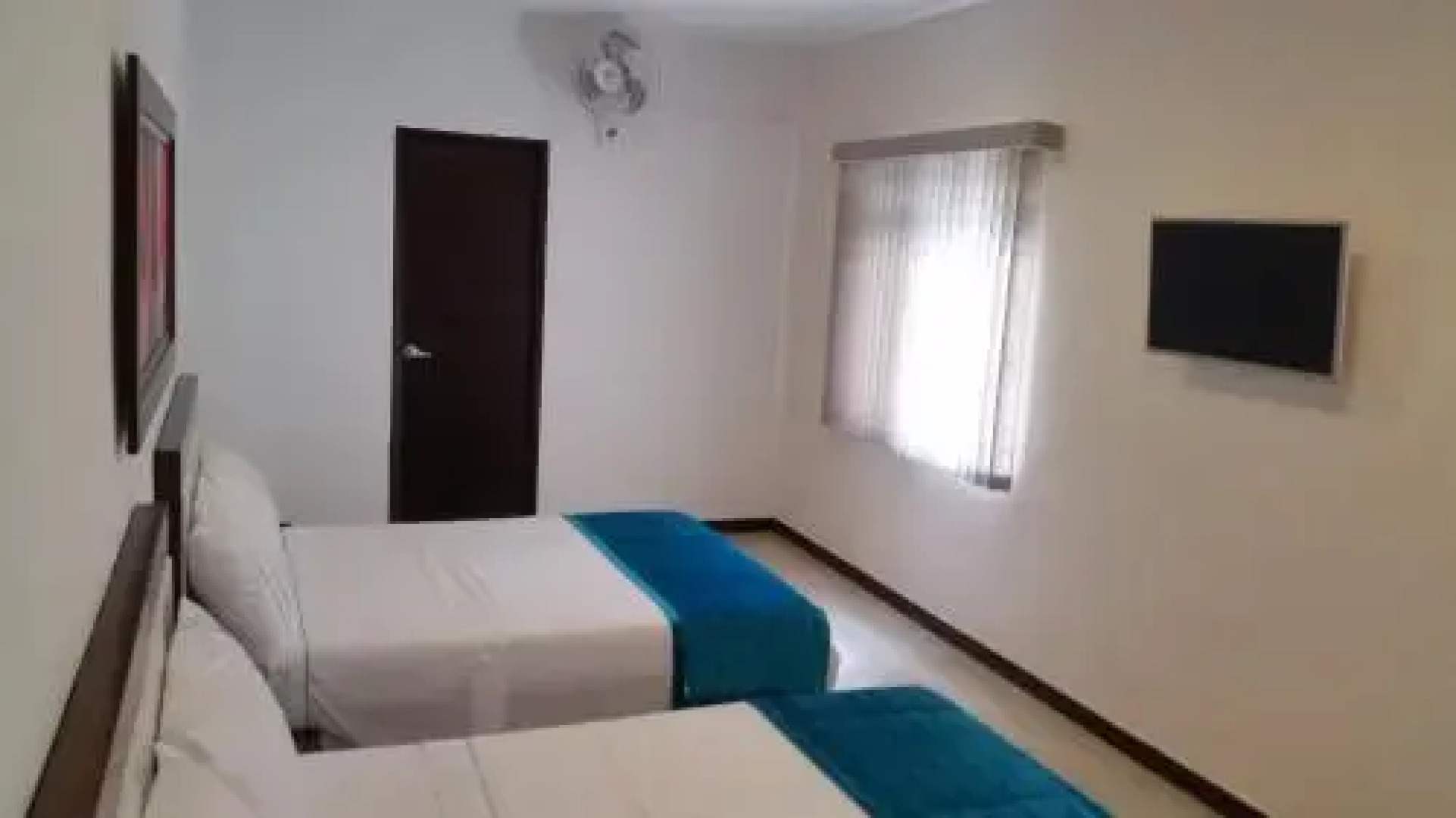 Hotel Manantial M Lare