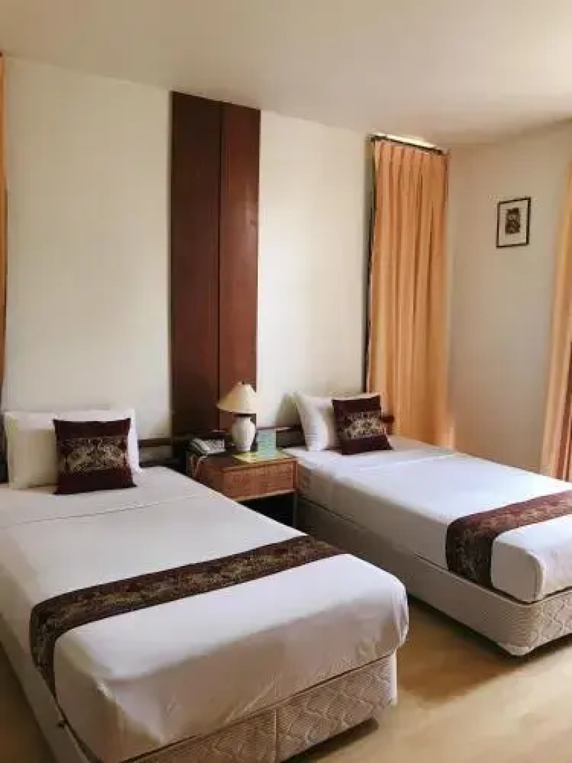 Roong Aroon Hot Spring Resort