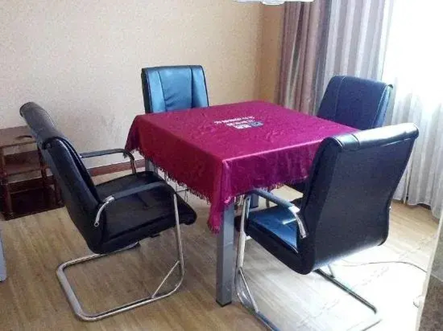 Kunlun Leju Business Hotel (Nanyang Xinchen Road)