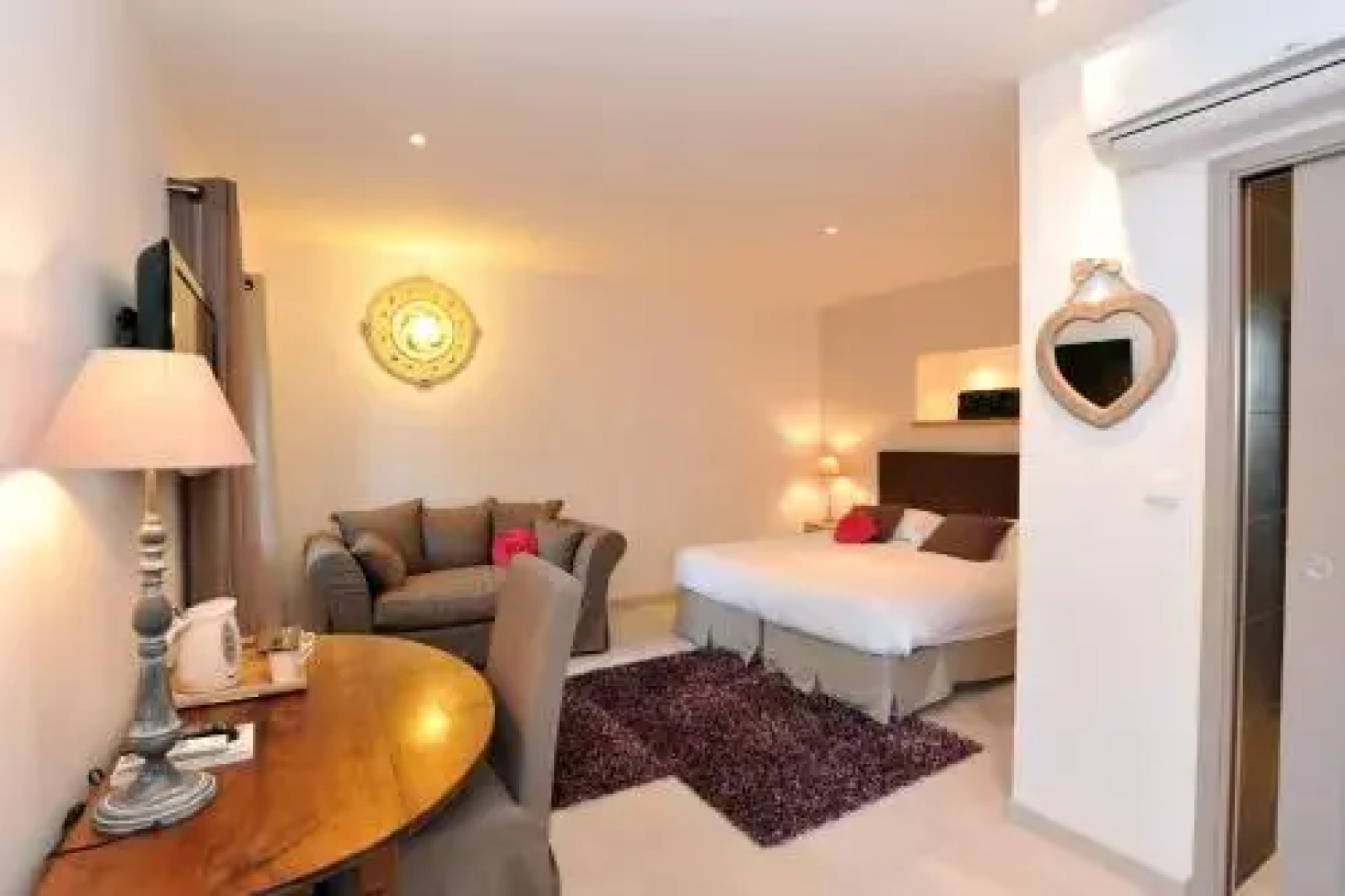 Château de Tanay B&B