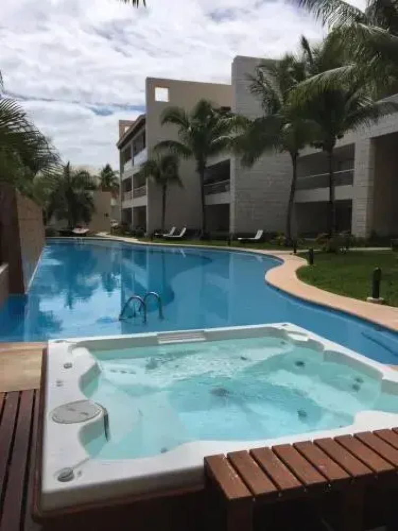 Luxury Poolside Condo